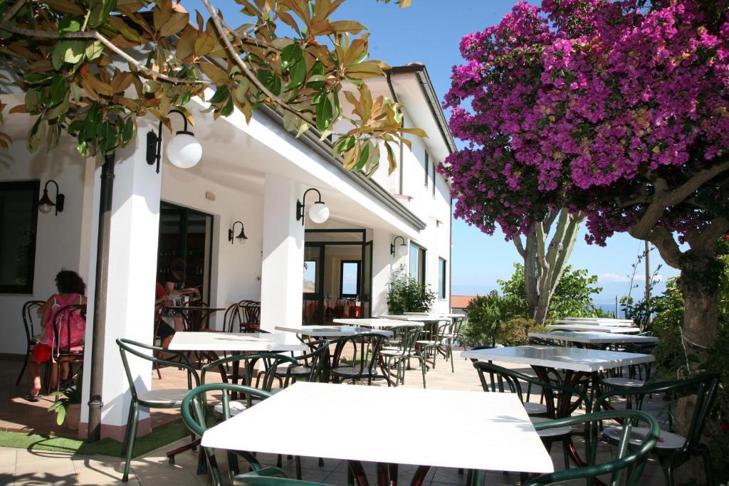 Il Gattopardo Hotel Capo Vaticano Exterior foto